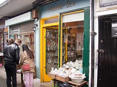 Caroline Carrier - Antique and Vintage Porcelain from 1900 - Camden Passage