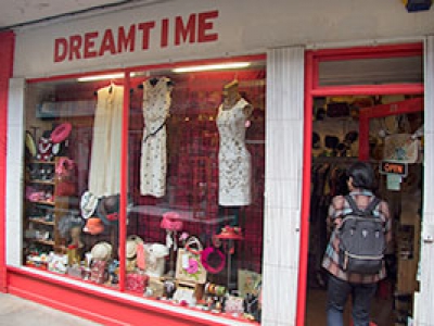 Dreamtime - 20th Century Jewellery, Clothing and Accessories - Camden Passage