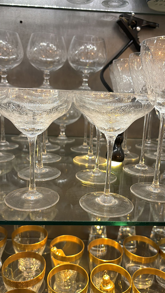 Modern Times Vintage - Vintage Homewares London - Camden Passage