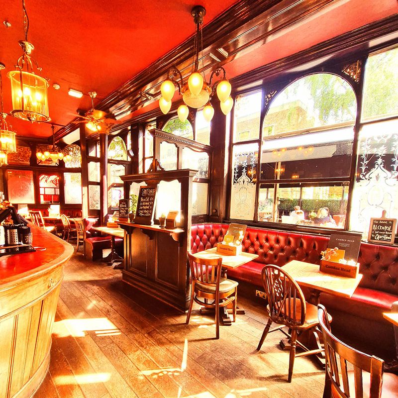 The Camden Head - Traditional London Pub with an Extensive Menu and Large Beer Garden - Camden Passage